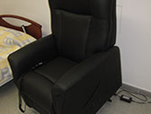 fotografía de sillón reclinable que incorpora masajes Sillón:Sillón con posibilidad de reclinarse 